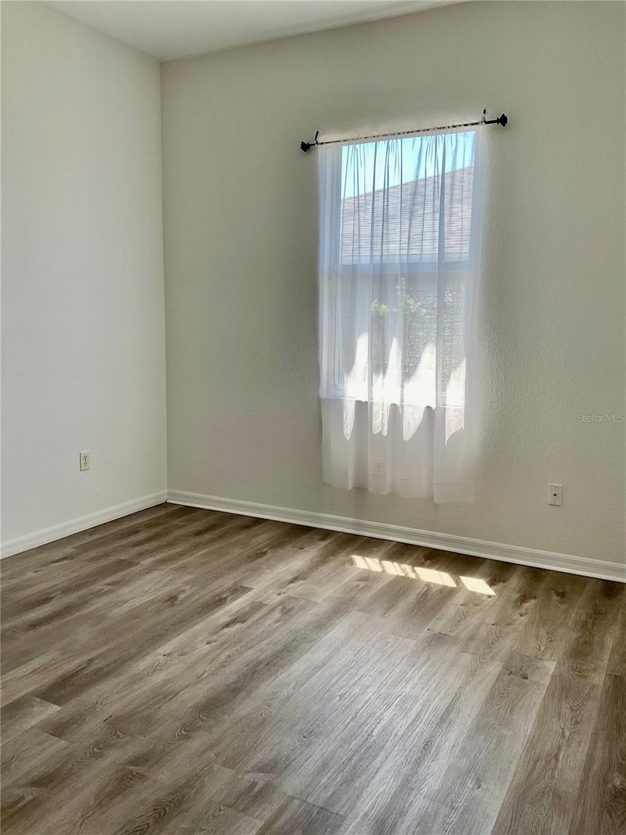 Image 21 of 31 For 132 Golf Aire Blvd