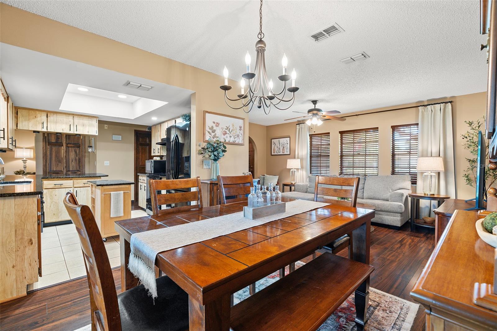 Image 10 of 72 For 610 Cypress Ct