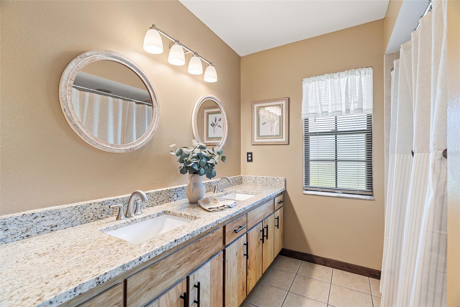 Image 14 of 72 For 610 Cypress Ct