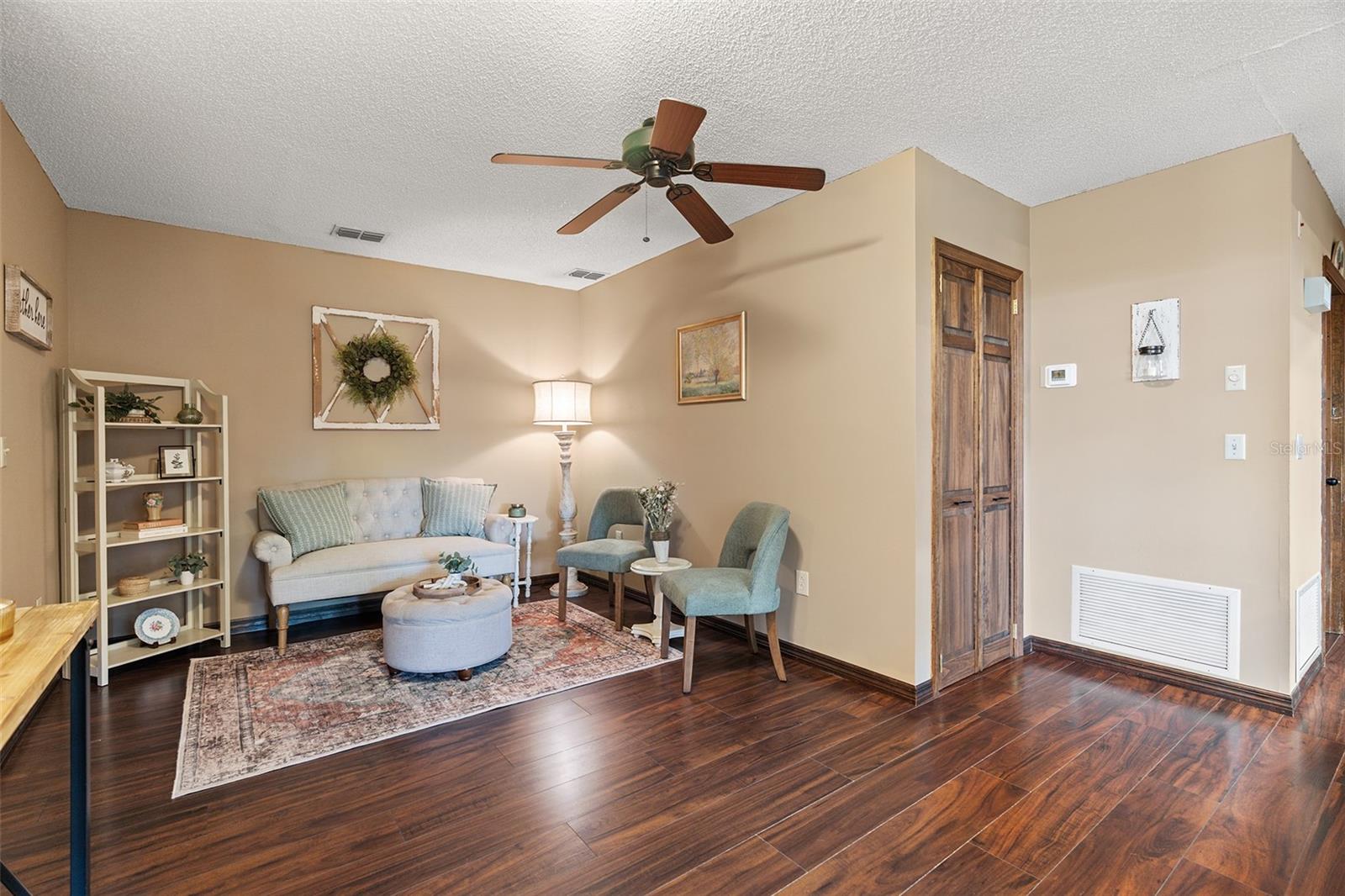 Image 21 of 72 For 610 Cypress Ct