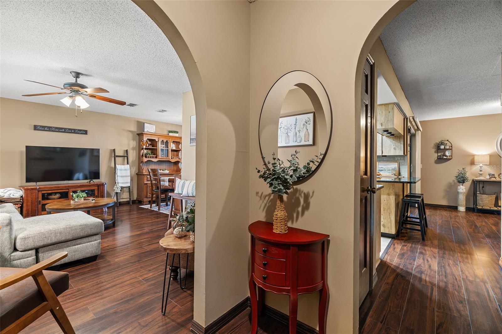 Image 5 of 72 For 610 Cypress Ct