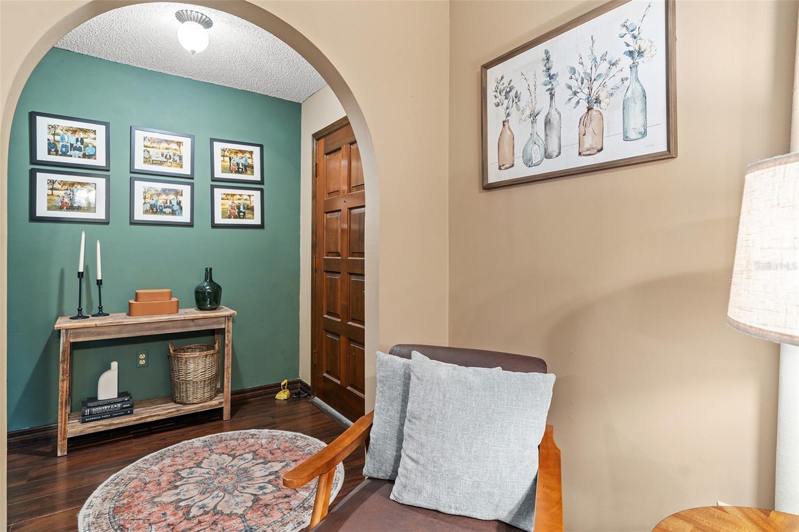 Image 7 of 72 For 610 Cypress Ct