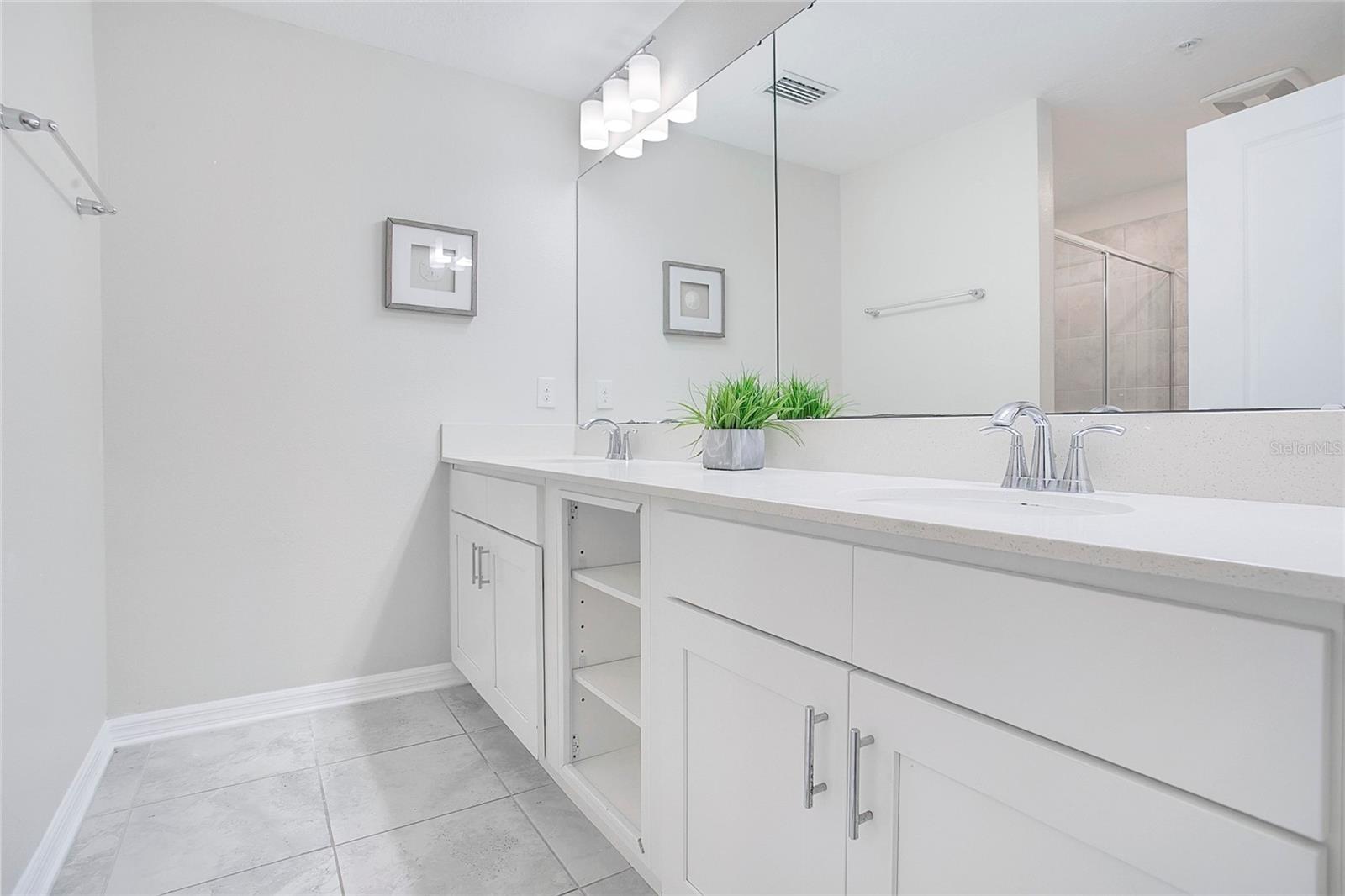 Image 14 of 25 For 3120 Paradox Circle 204