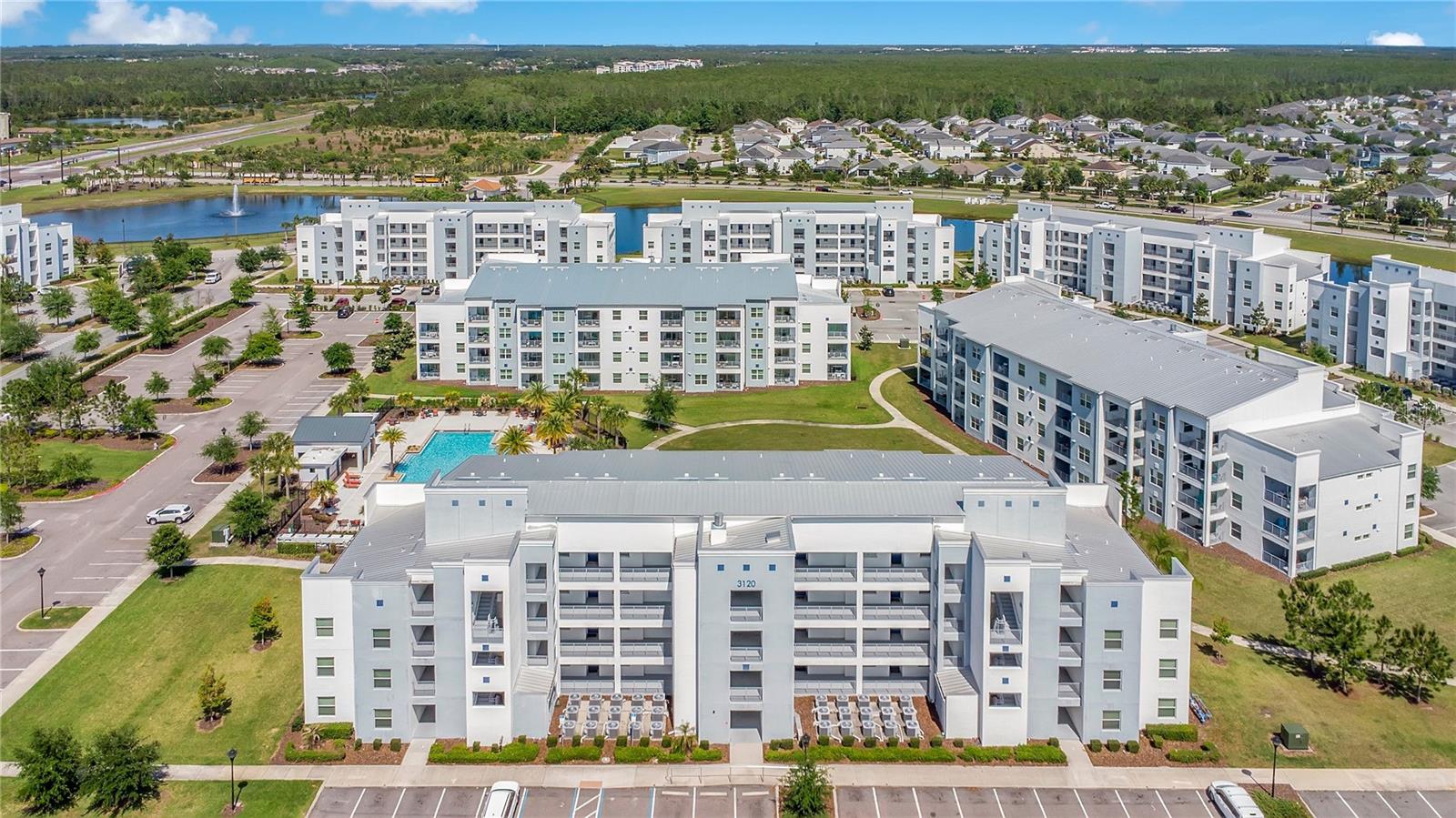 Image 19 of 25 For 3120 Paradox Circle 204