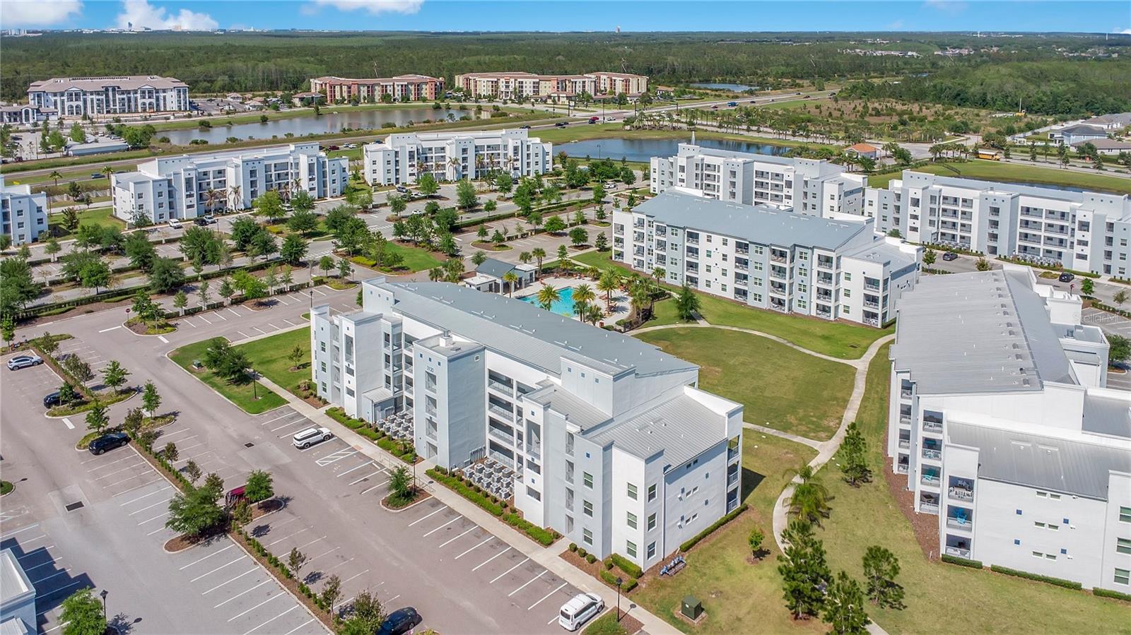 Image 20 of 25 For 3120 Paradox Circle 204