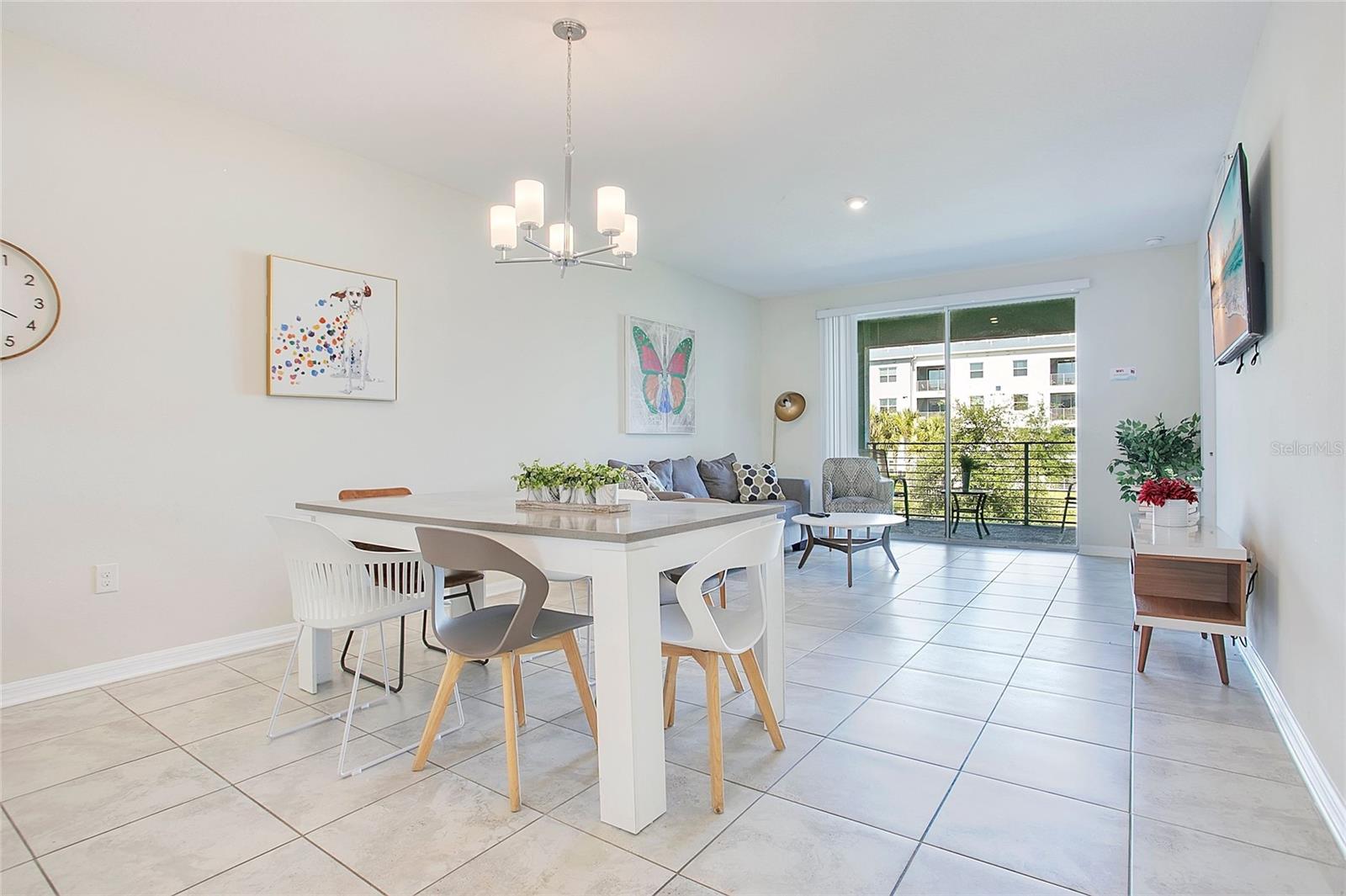 Image 4 of 25 For 3120 Paradox Circle 204