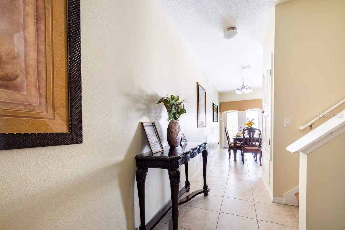Image 5 of 23 For 8977 Coco Palm Road