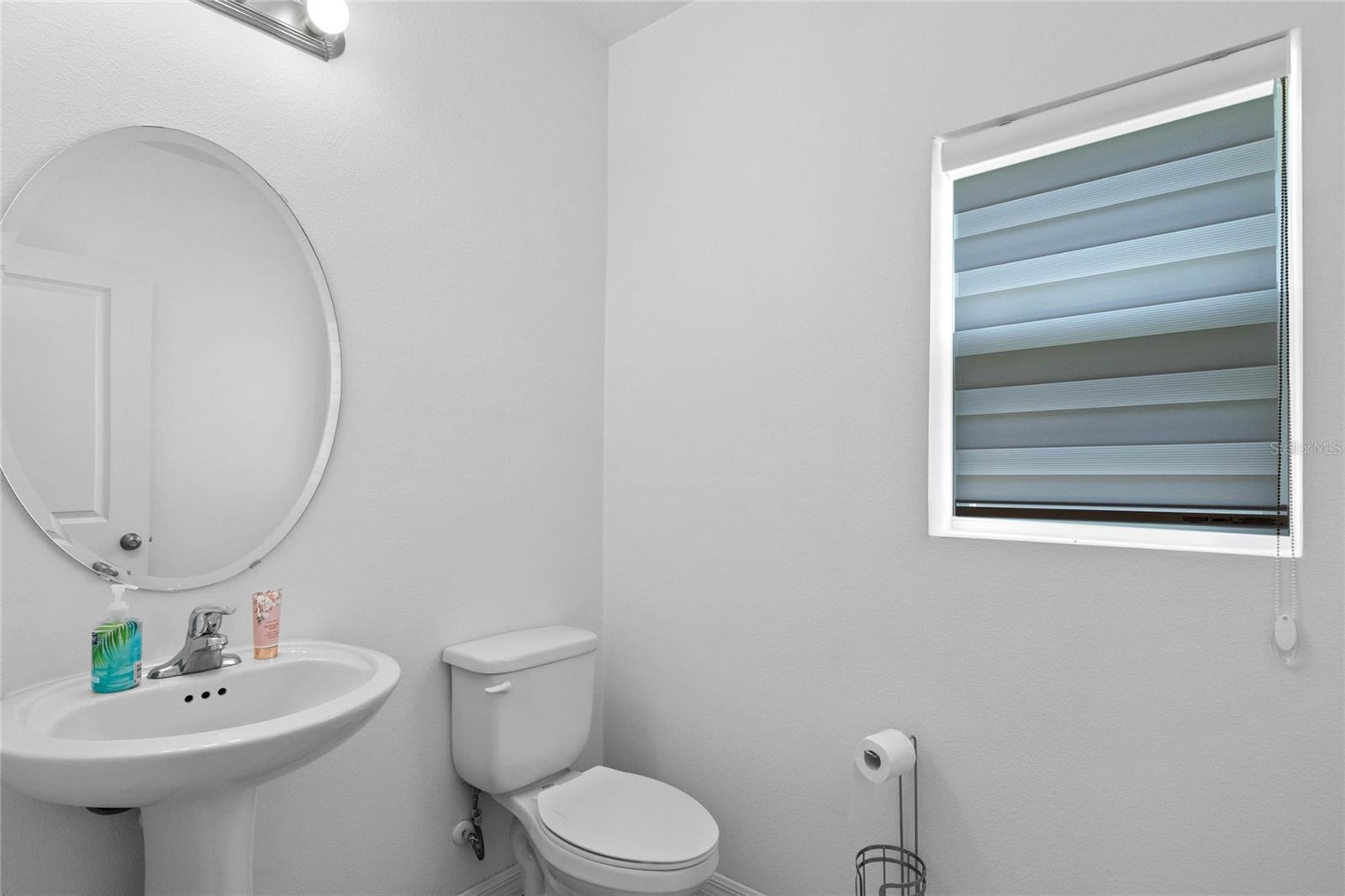 Image 11 of 26 For 470 Hamlet Loop