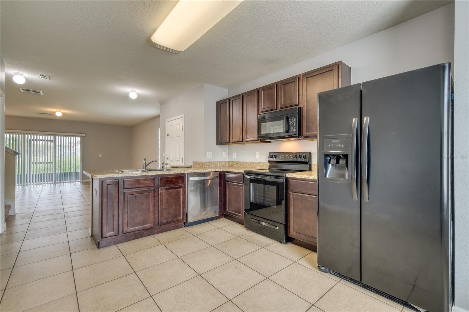 Image 15 of 34 For 276 Arbor Lakes Drive