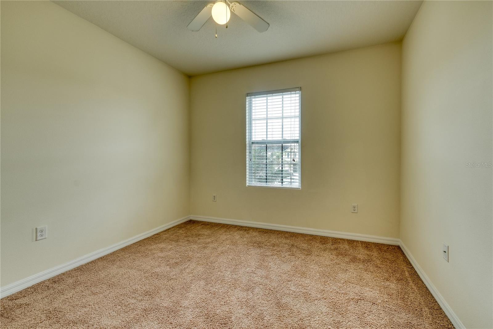 Image 23 of 34 For 276 Arbor Lakes Drive