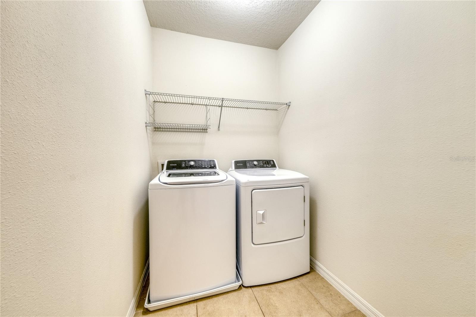 Image 28 of 34 For 276 Arbor Lakes Drive