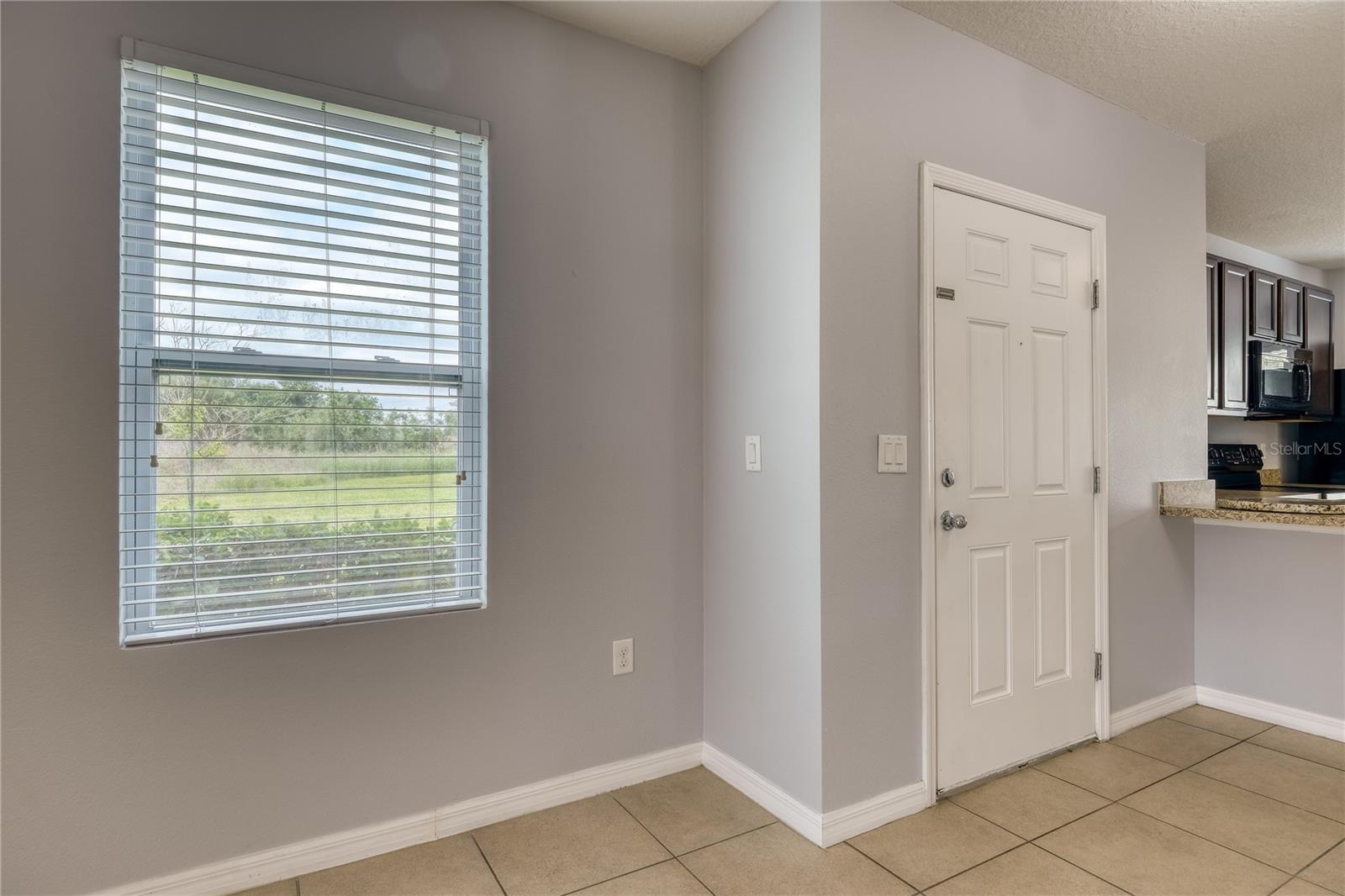 Image 4 of 34 For 276 Arbor Lakes Drive