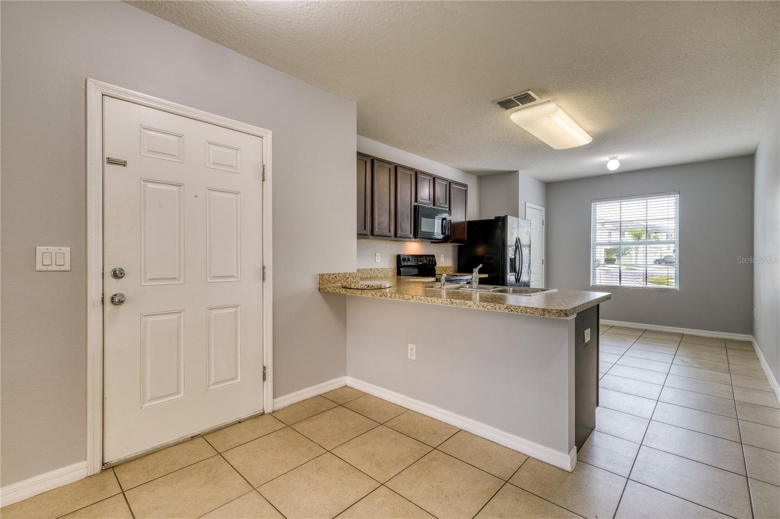 Image 5 of 34 For 276 Arbor Lakes Drive