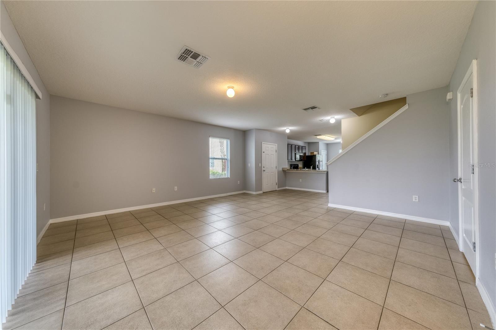 Image 6 of 34 For 276 Arbor Lakes Drive