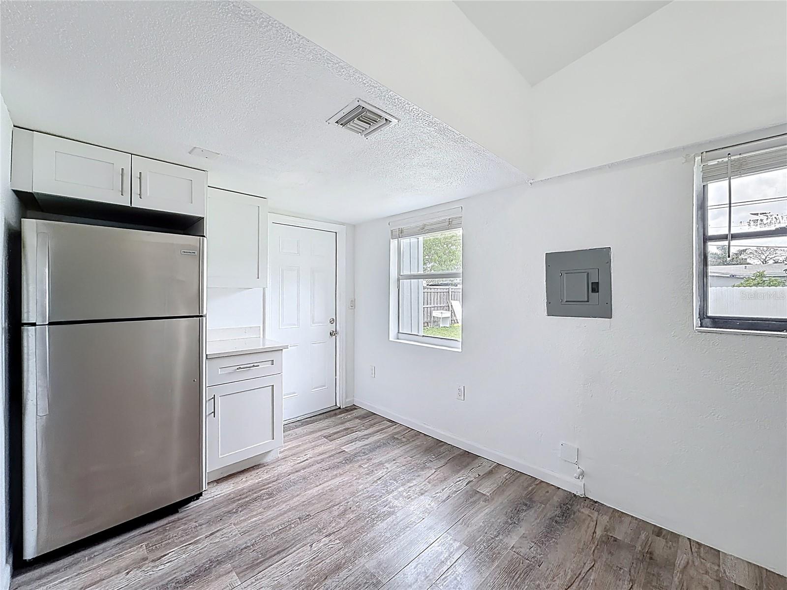 Image 17 of 40 For 4157 Winchester Lane