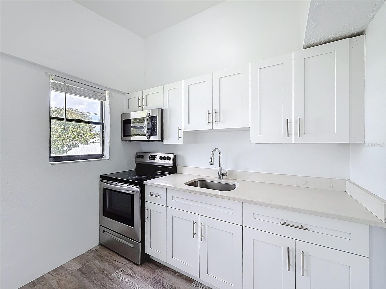 Image 2 of 40 For 4157 Winchester Lane