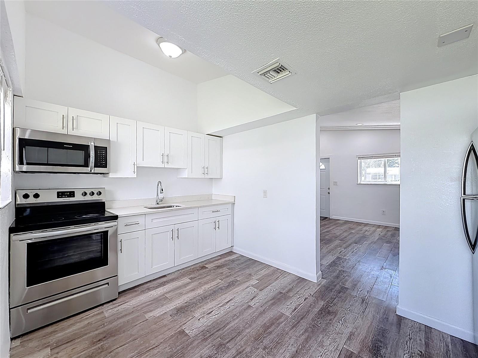 Image 3 of 40 For 4157 Winchester Lane