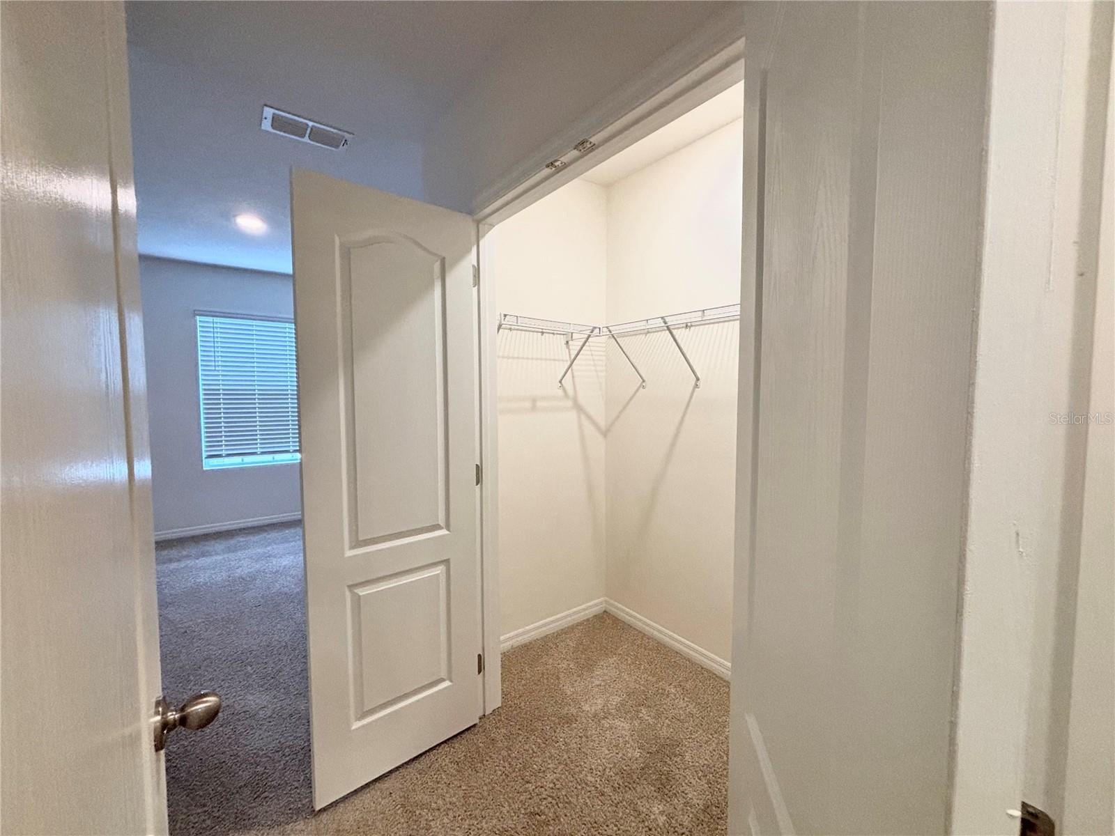 Image 16 of 19 For 401 Feltrim Reserve Boulevard