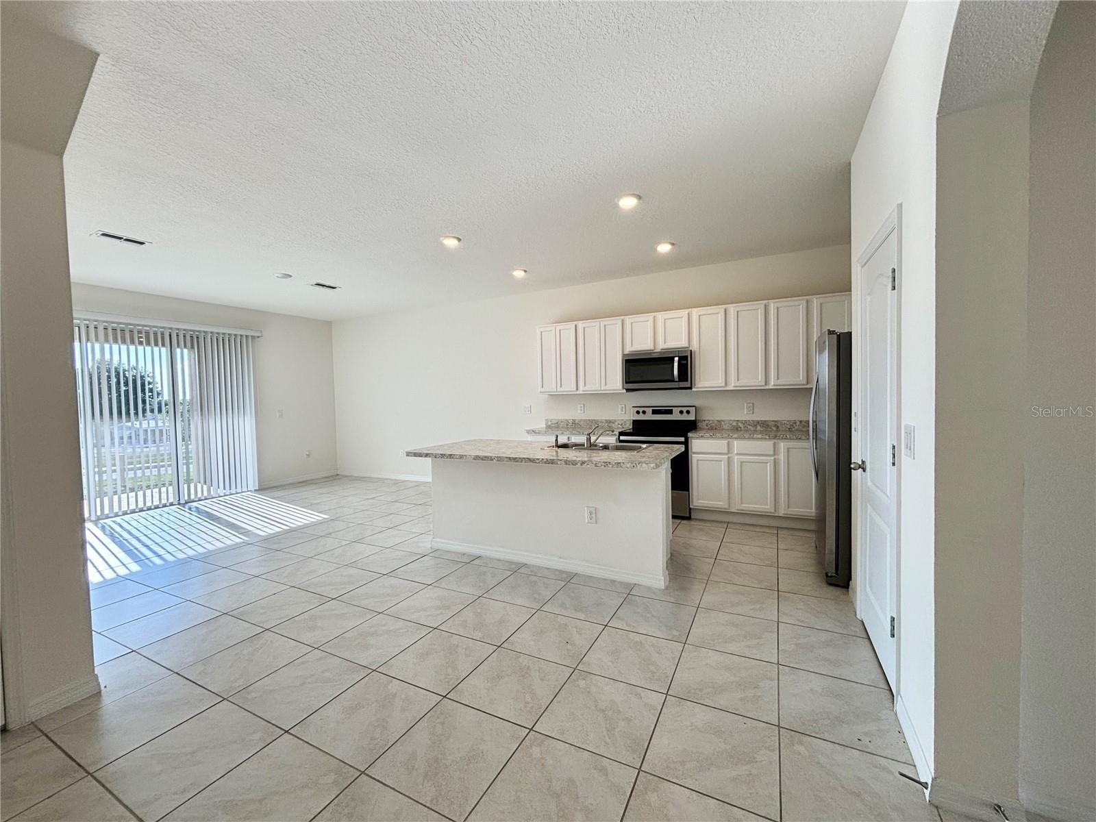 Image 2 of 19 For 401 Feltrim Reserve Boulevard