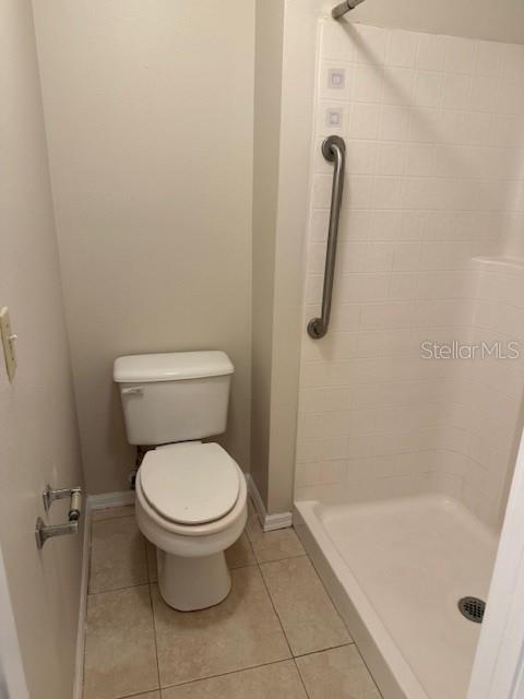 Image 23 of 26 For 744 Paris Drive