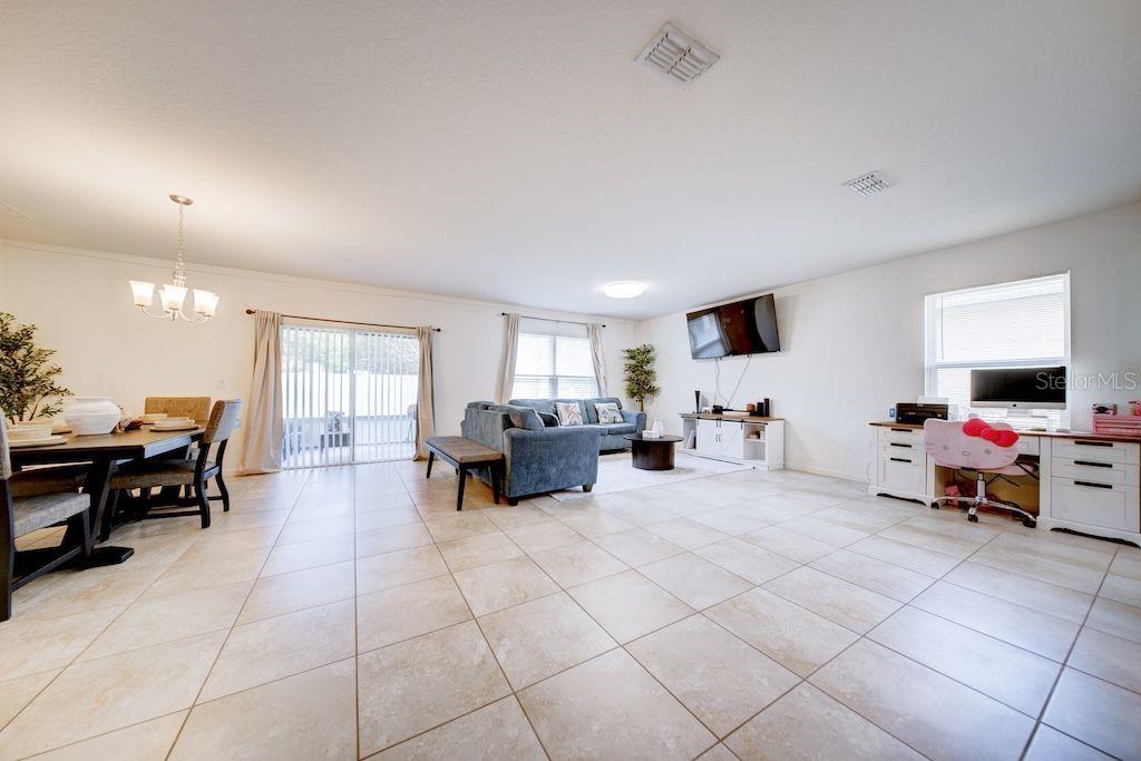 Image 11 of 30 For 6151 Northwest Regent Street