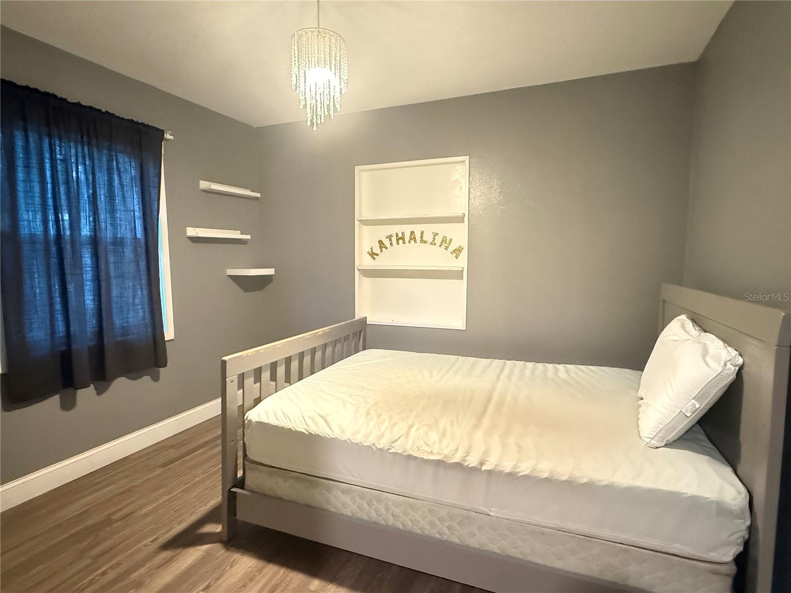 Image 11 of 15 For 644 Indiana Street