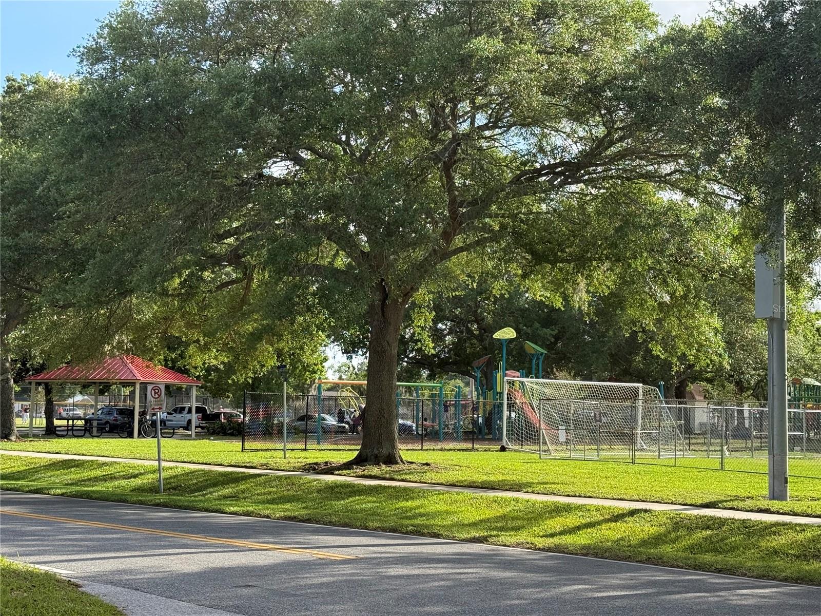 Image 13 of 15 For 644 Indiana Street