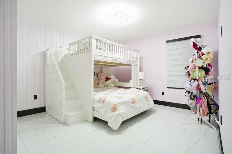 Image 32 of 57 For 2043 Rainier Drive