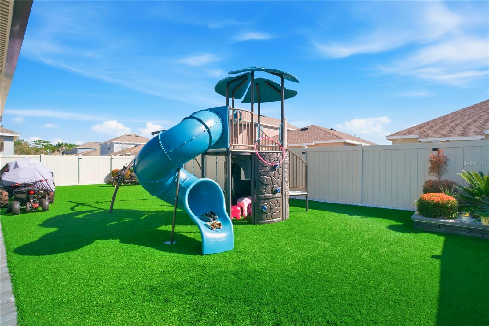 Image 56 of 57 For 2043 Rainier Drive