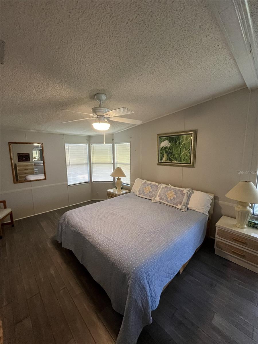 Image 8 of 15 For 4728 Belle Grove