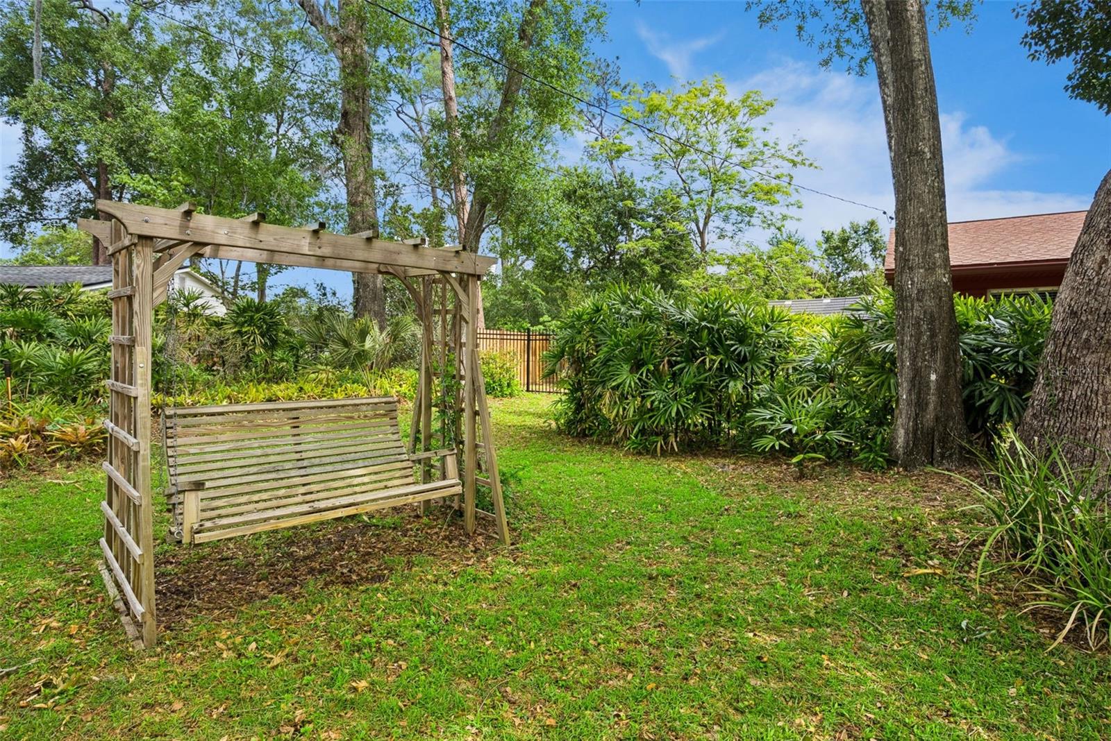 Image 19 of 58 For 295 Frances Circle