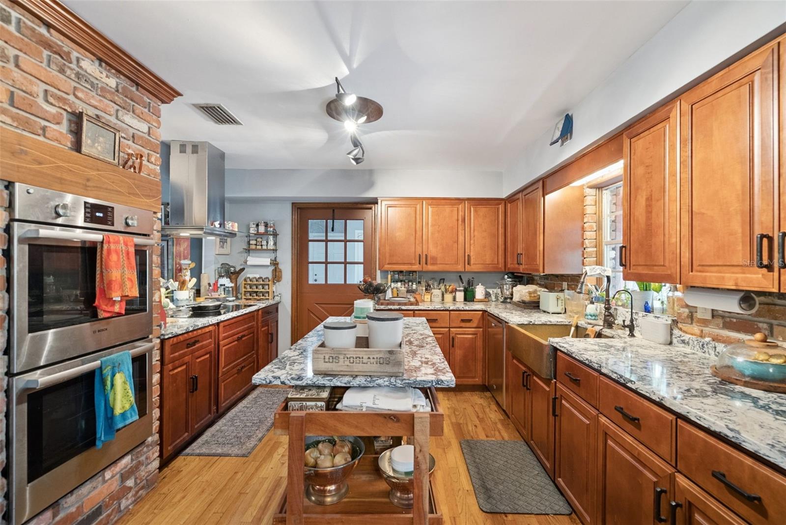 Image 23 of 58 For 295 Frances Circle