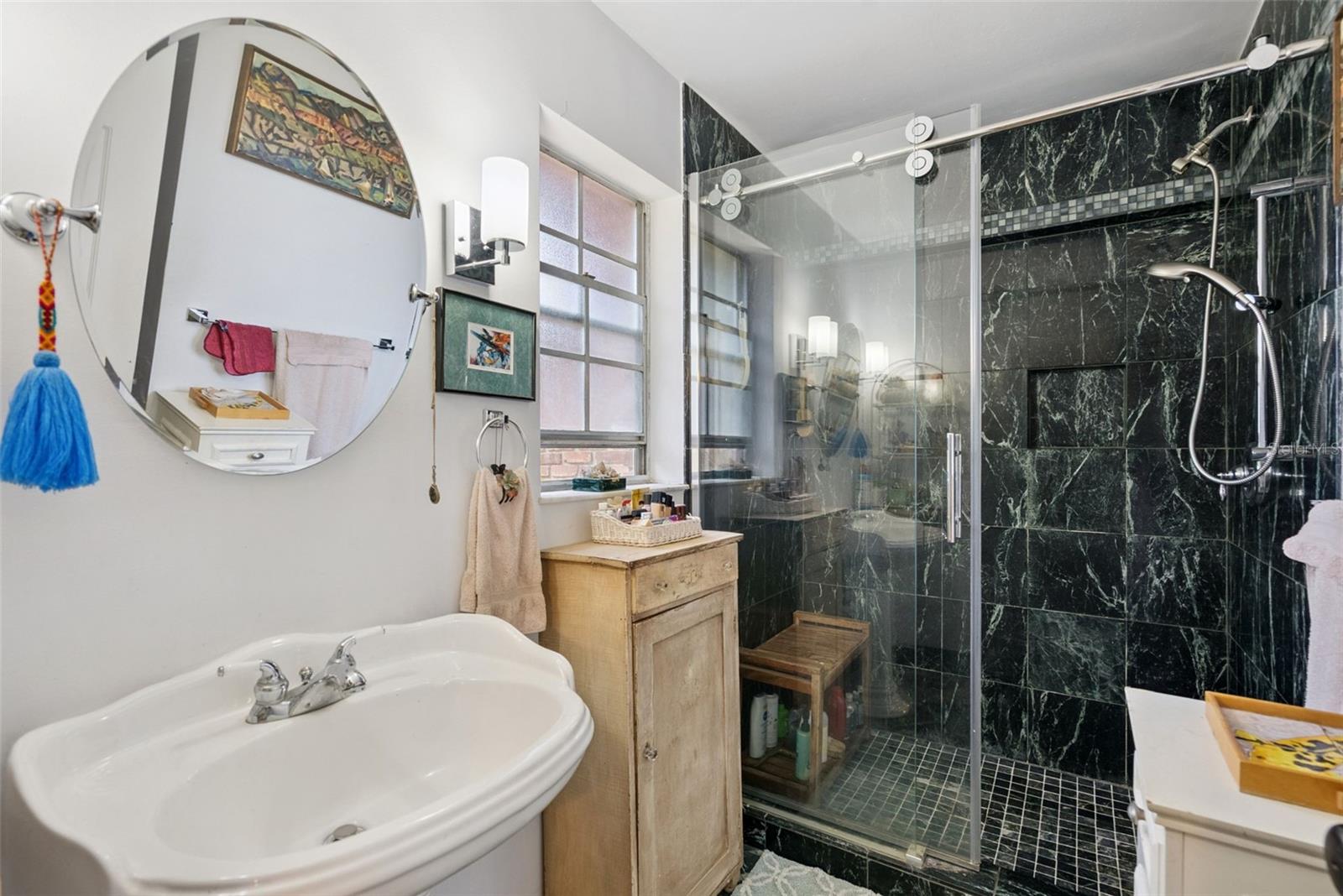 Image 27 of 58 For 295 Frances Circle