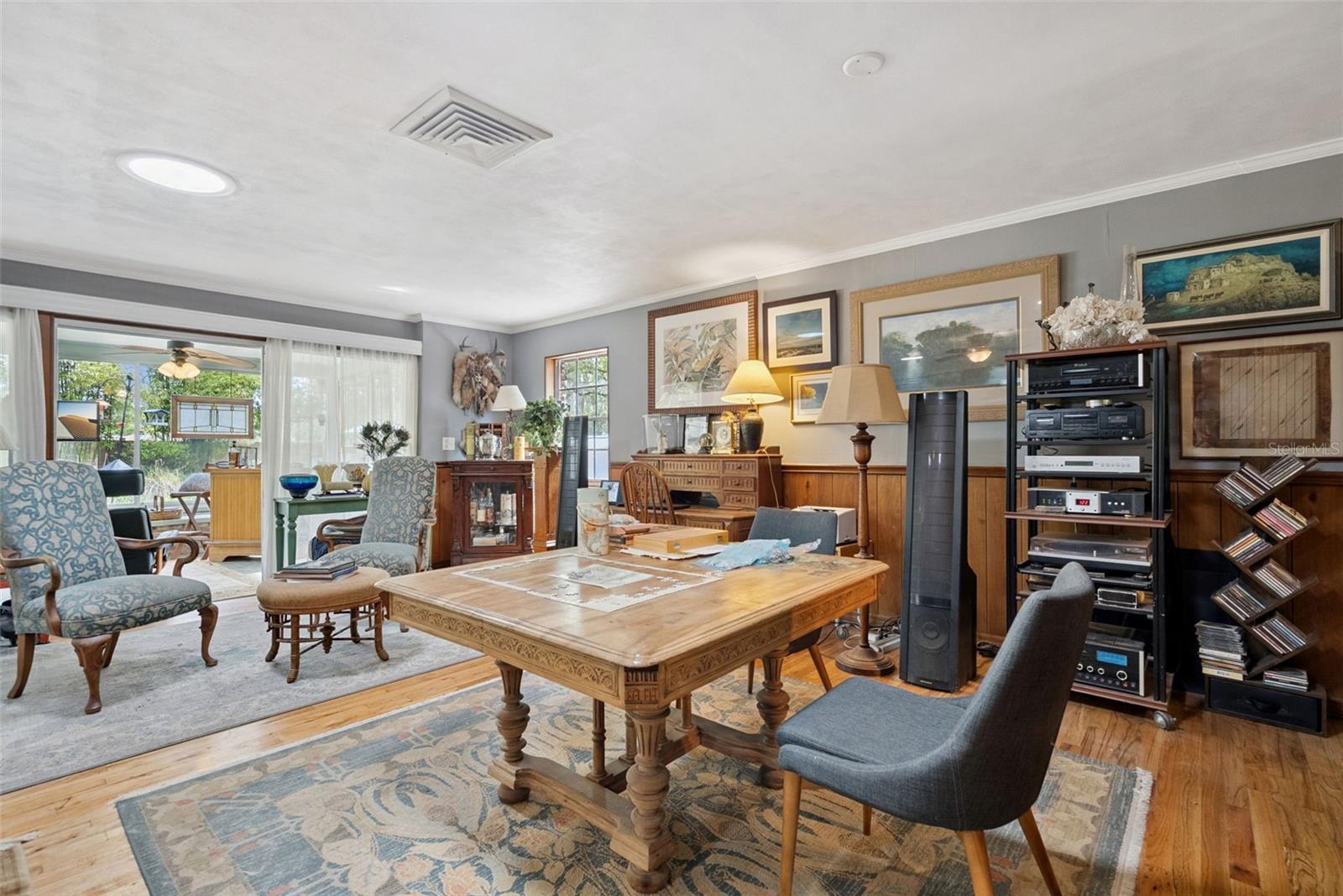 Image 33 of 58 For 295 Frances Circle