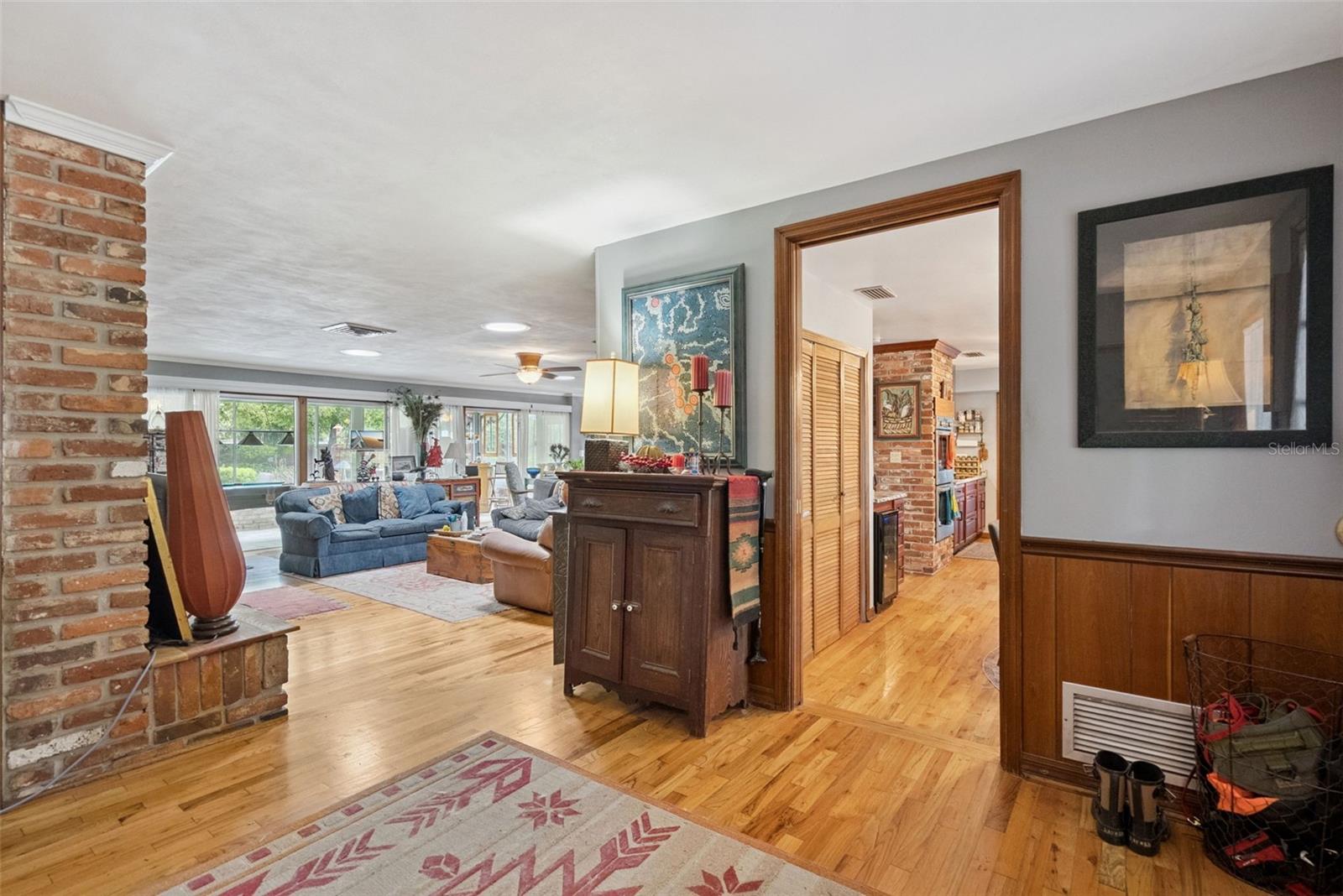 Image 37 of 58 For 295 Frances Circle