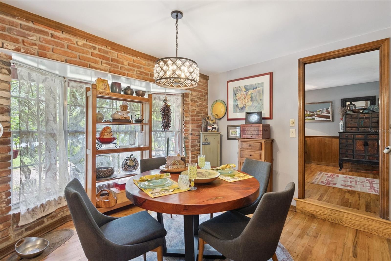 Image 40 of 58 For 295 Frances Circle