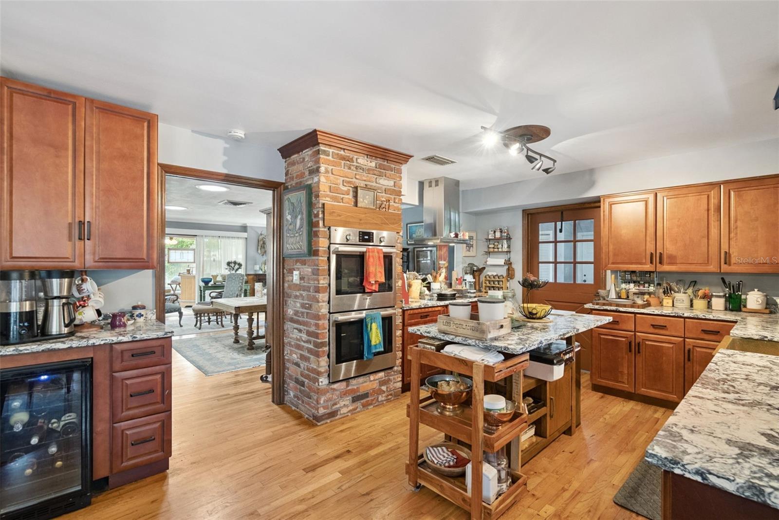 Image 5 of 58 For 295 Frances Circle