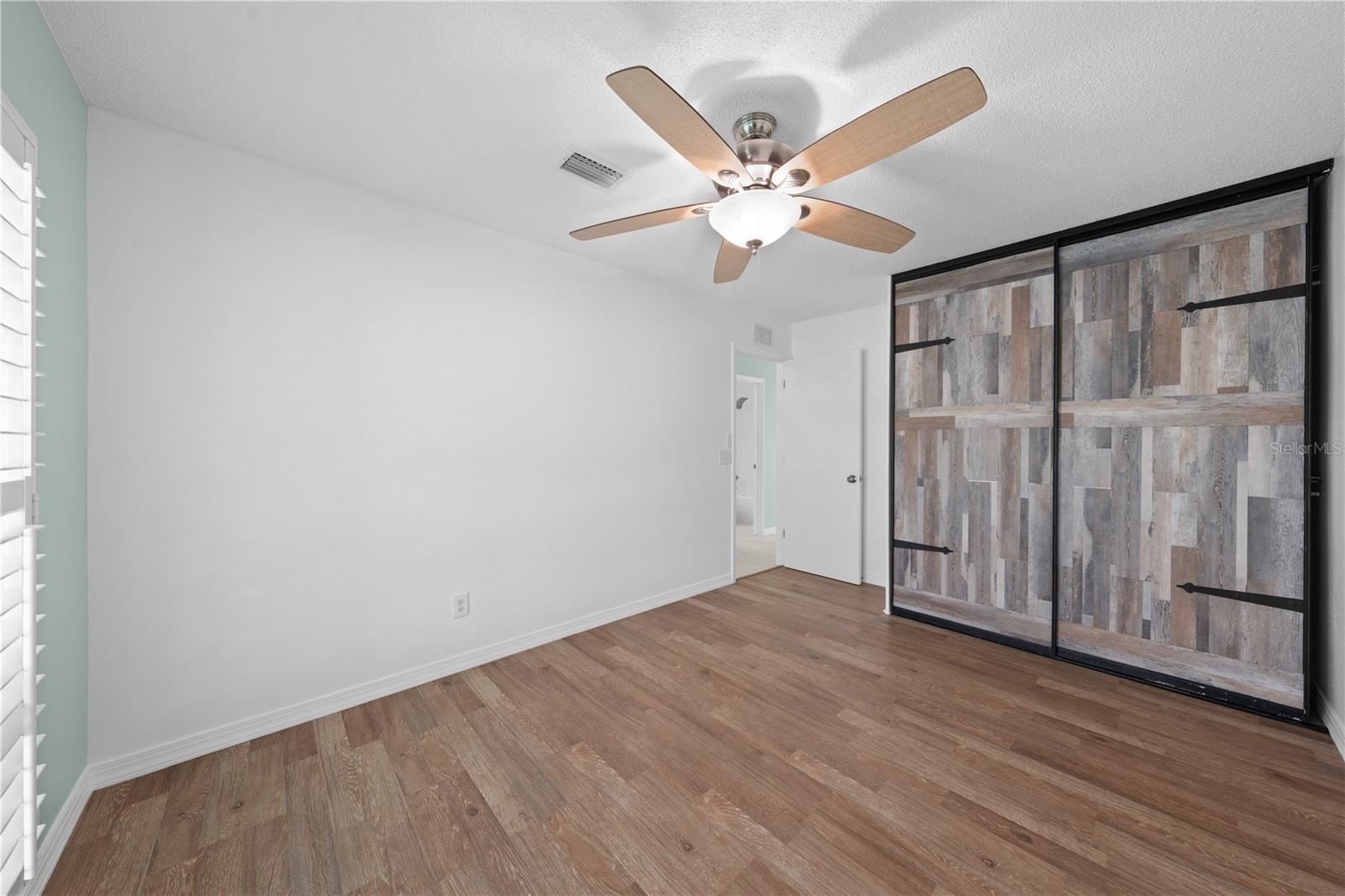 Image 22 of 54 For 683 John Hancock Lane