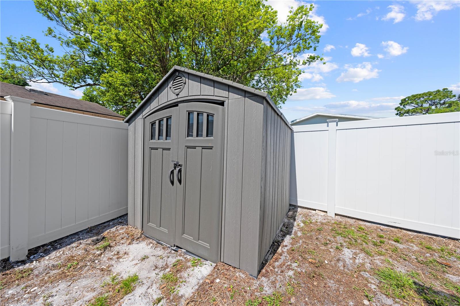 Image 37 of 54 For 683 John Hancock Lane