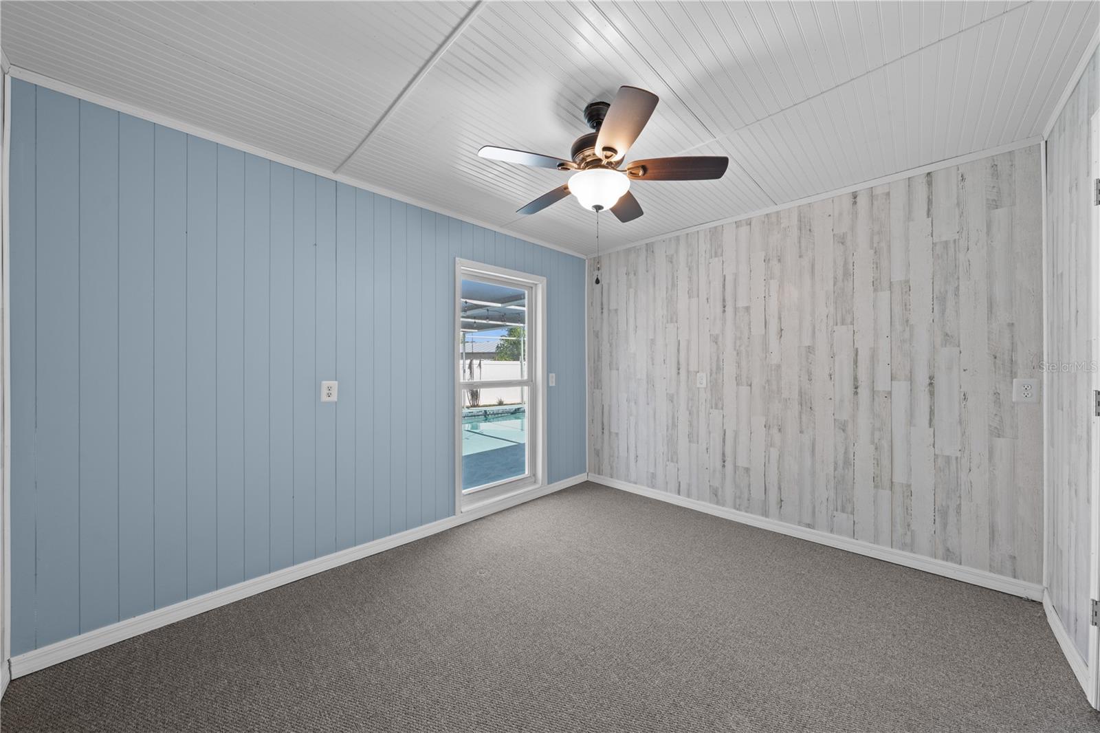 Image 9 of 54 For 683 John Hancock Lane