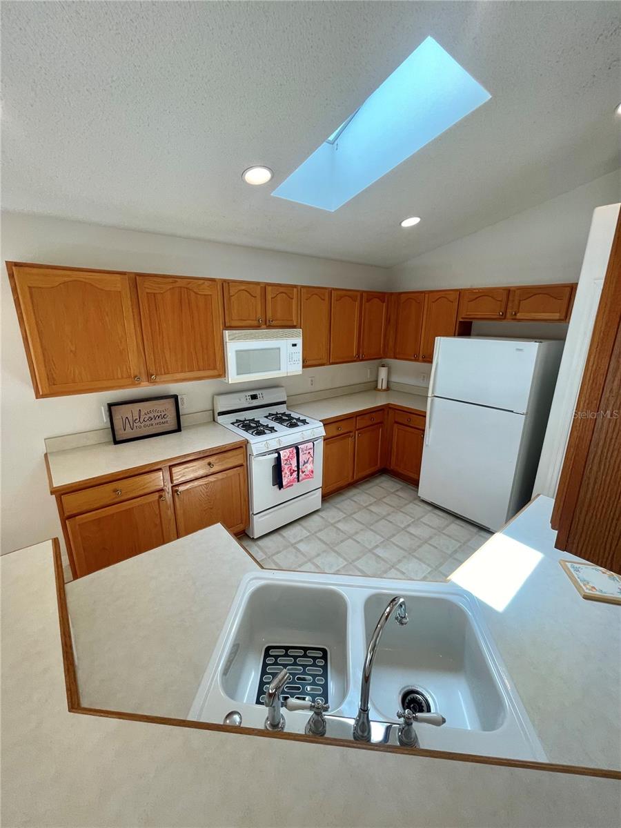 Image 8 of 23 For 2511 La Jolla Trail