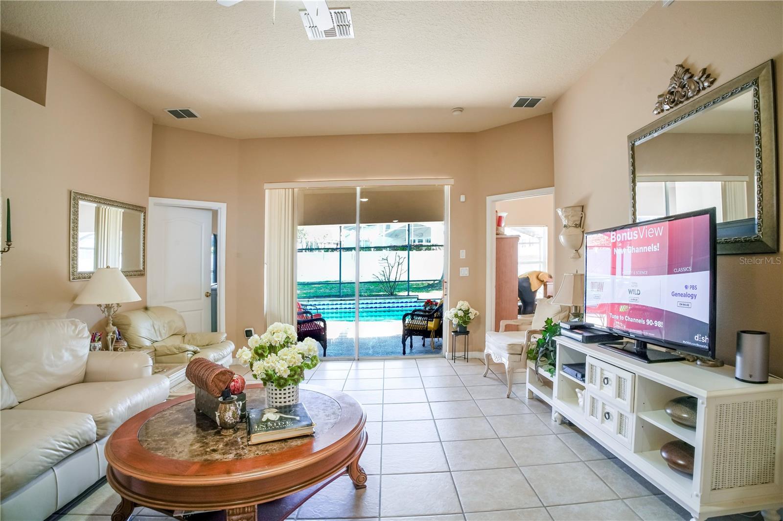 Image 10 of 22 For 15509 Markham Drive