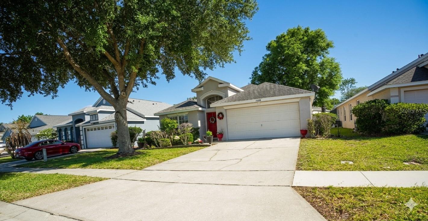 Image 2 of 22 For 15509 Markham Drive