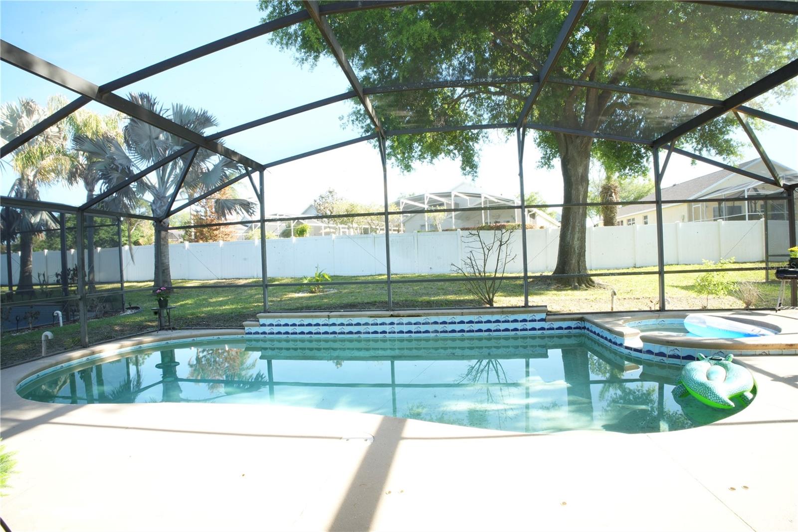 Image 21 of 22 For 15509 Markham Drive