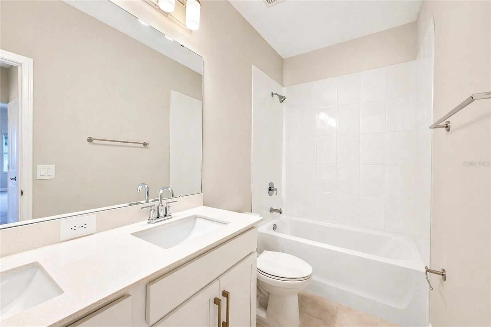 Image 22 of 33 For 4878 Coral Bean Alley