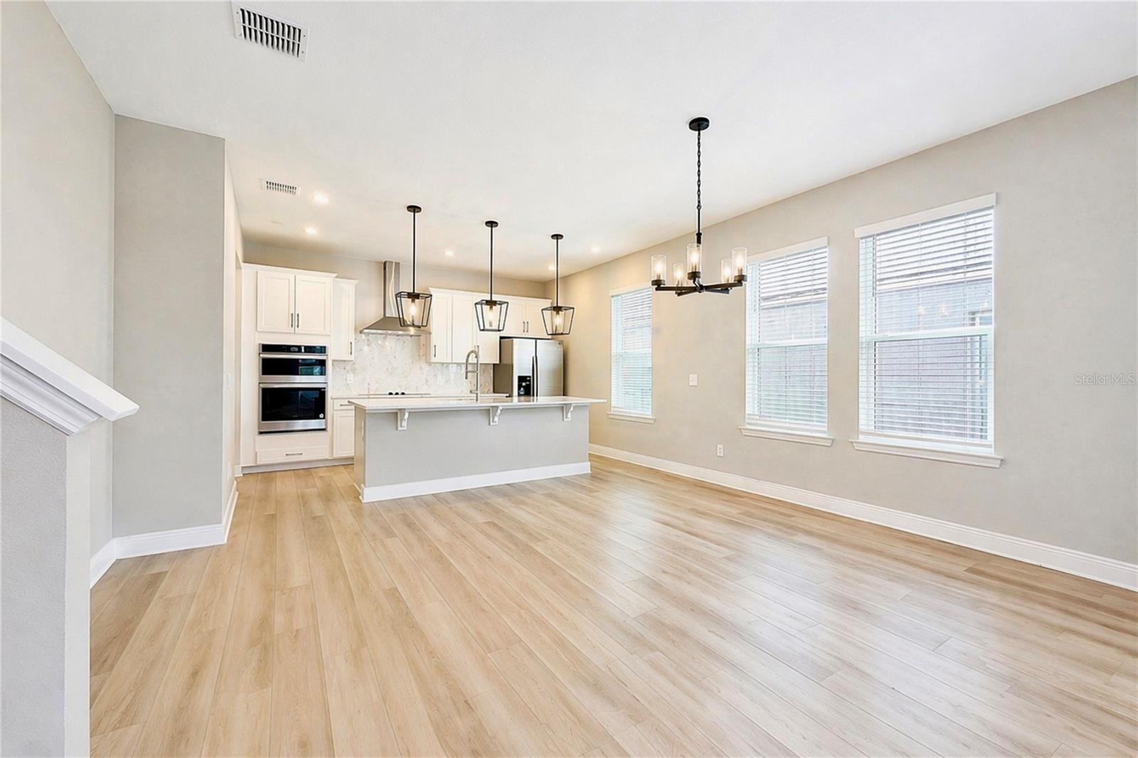 Image 3 of 33 For 4878 Coral Bean Alley