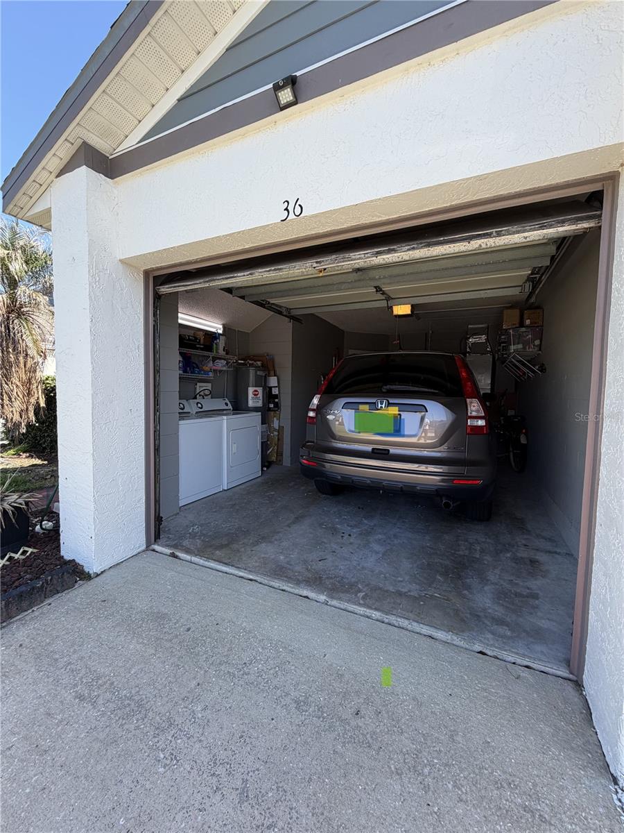 Image 33 of 44 For 36 Lakepointe Circle