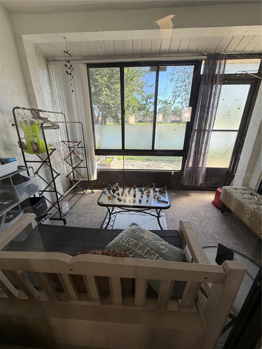 Image 37 of 44 For 36 Lakepointe Circle