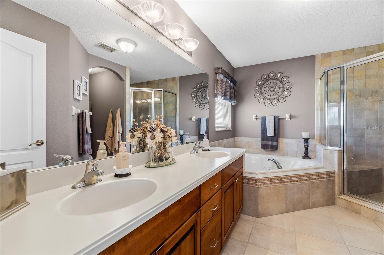 Image 30 of 64 For 3011 Diamond Lane