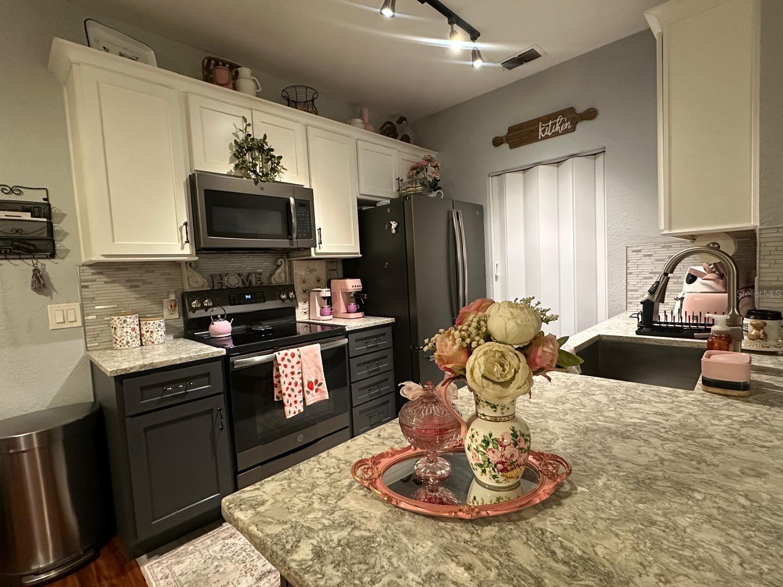 Details for 875 Grand Regency Point 203, ALTAMONTE SPRINGS, FL 32714